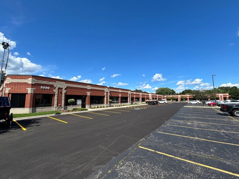 More Photos Of 2230 Point Blvd, Elgin Office Residential For Lease