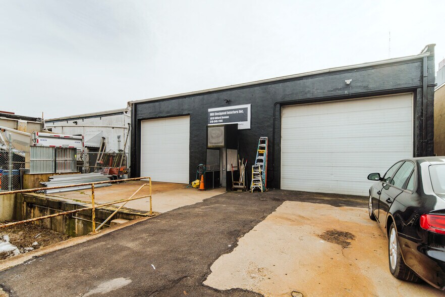 More Photos Of 1819 Gilford Ave, New Hyde Park Warehouse For Sale