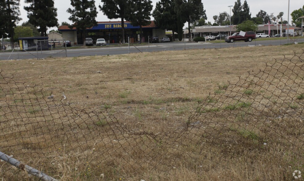 TBD E Base Line Rd, Rialto, CA 92376 Land For Lease