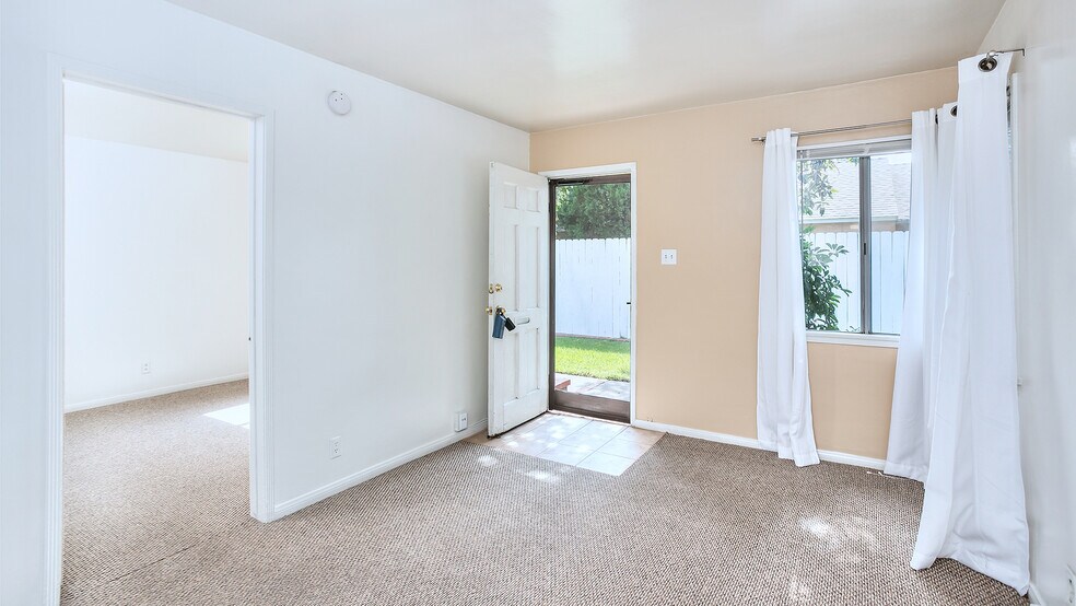 More Photos Of 202 N Florence St, Burbank Multifamily For Sale