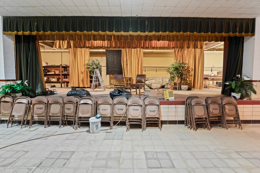 More Photos Of 6815 Page Ave, Saint Louis Religious Facility For Sale