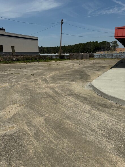 More Photos Of 4145 Fulton Industrial Blvd, Atlanta Fast Food For Lease