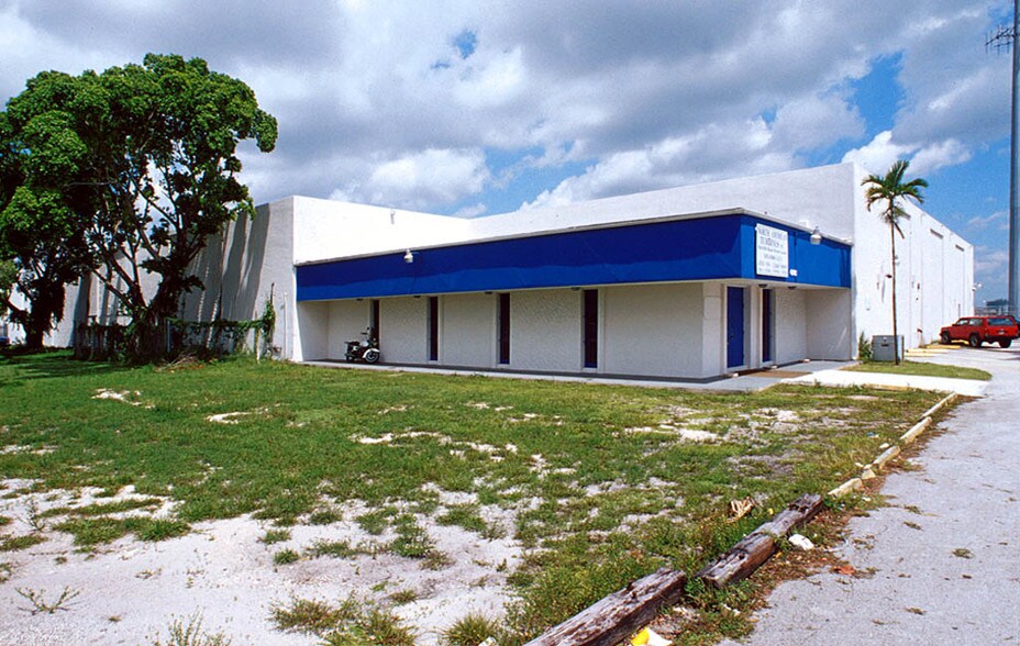 More Photos Of 4705 NW 132nd St, Miami Warehouse For Lease