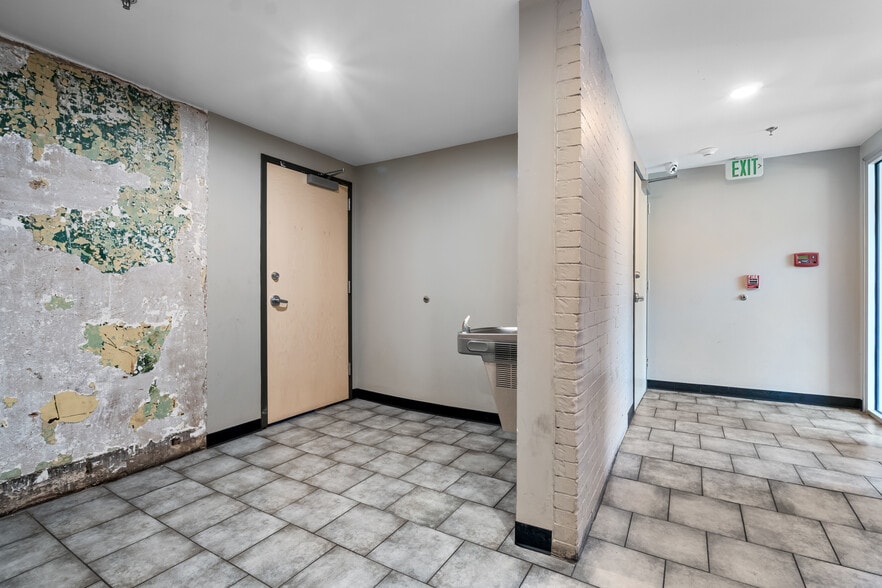 More Photos Of 1811 Division St, Nashville Freestanding For Sale