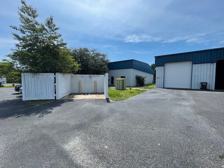 More Photos Of 31540 Progress Rd, Leesburg Unknown For Lease