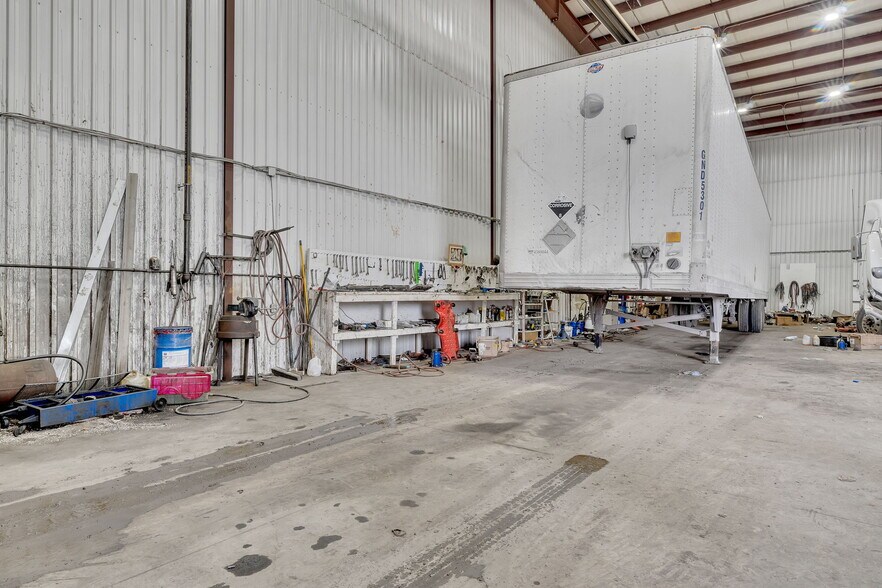 More Photos Of 6257 34 St, Edmonton Truck Terminal For Sale