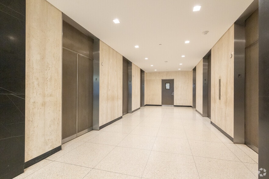 More Photos Of 59 Maiden Ln, New York Office For Sale