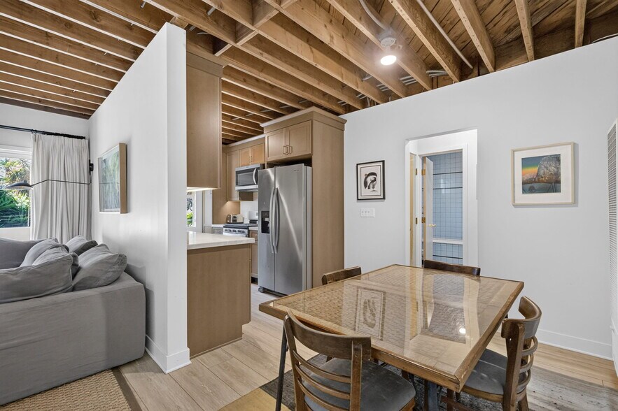 More Photos Of 22357 Pacific Coast Hwy, Malibu Apartments For Sale