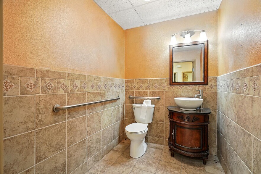 More Photos Of 4102 Buffalo Gap Rd, Abilene Unknown For Lease