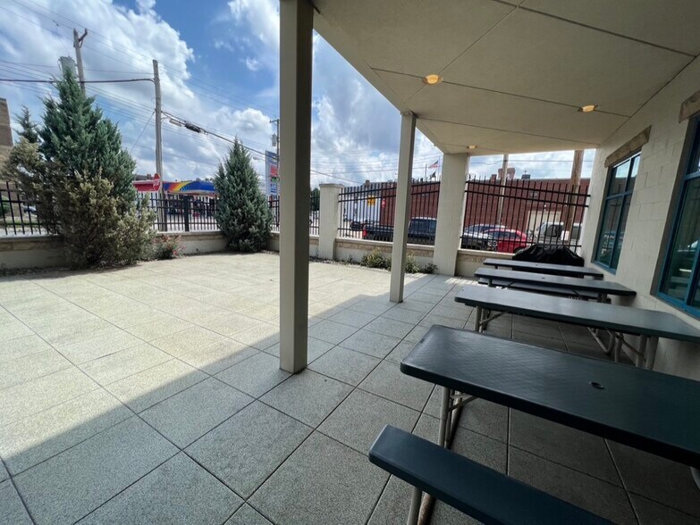 More Photos Of 112 Third Ave, Carnegie Office For Sale