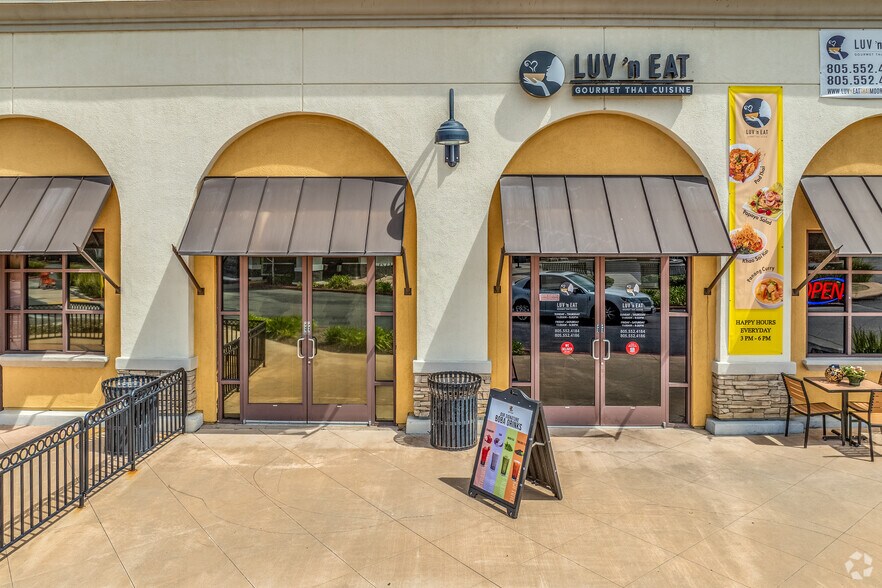 More Photos Of 716-766 New Los Angeles Ave, Moorpark Supermarket For Lease