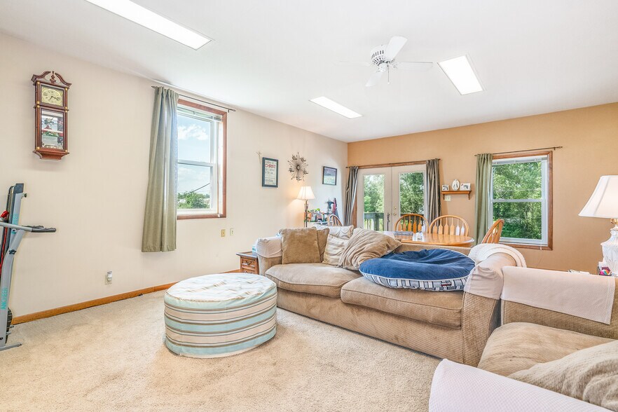 More Photos Of 503 E Russell Rd, Tecumseh Specialty For Sale