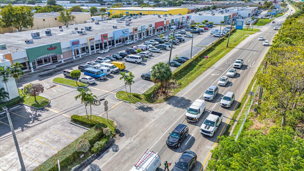 More Photos Of 4720-4796 NW 167th St, Miami Gardens Storefront Retail Office For Lease