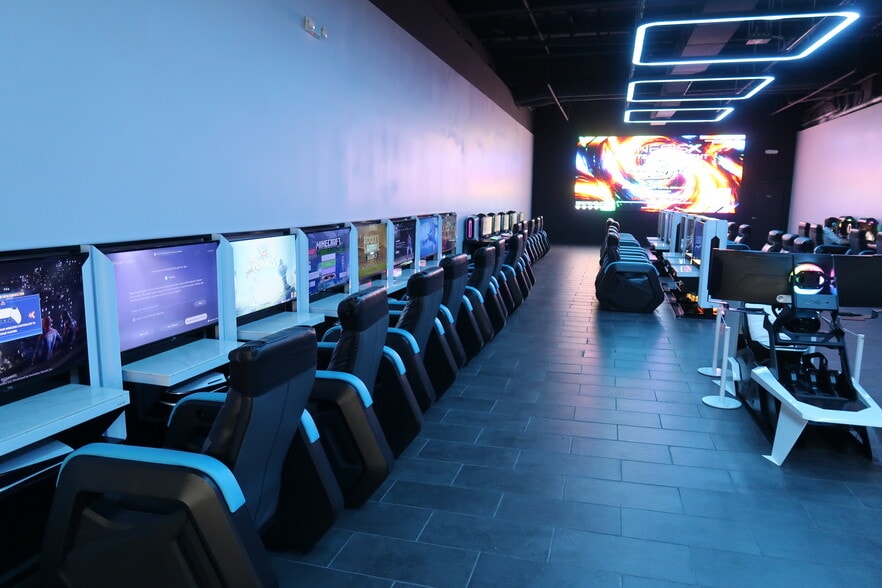 More Photos Of 520-550 Deep Valley Dr, Rolling Hills Estates Unknown For Lease