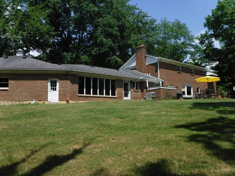 More Photos Of 1140 Weber Rd, Loveland Showroom For Sale