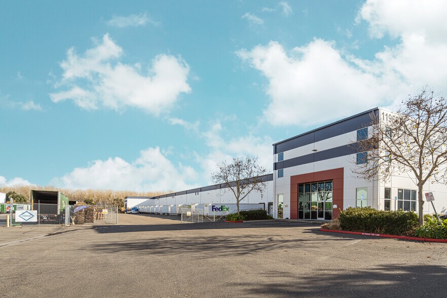 More Photos Of 11960 S Harlan Rd, Lathrop Distribution For Lease
