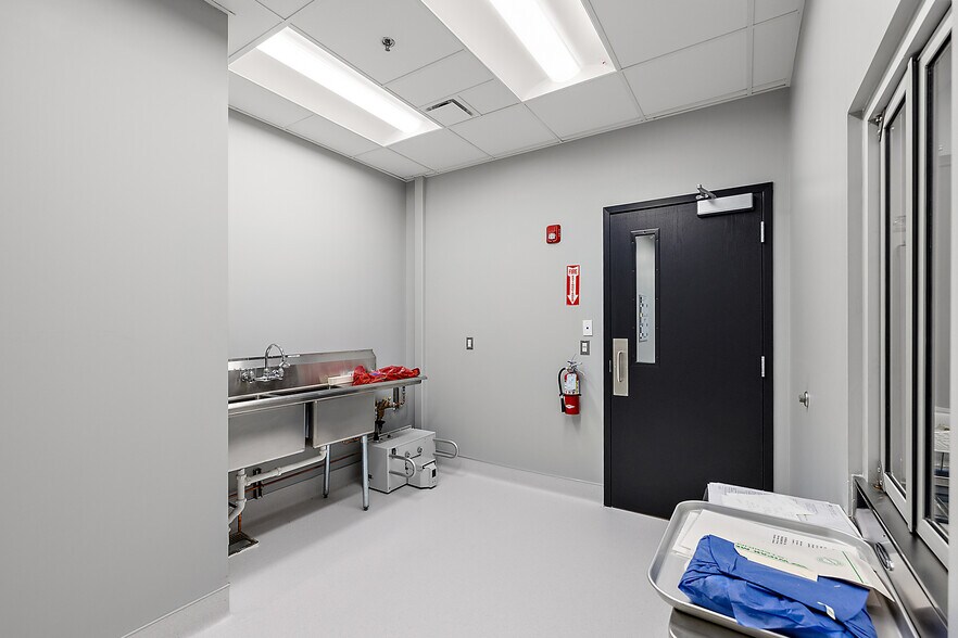 More Photos Of 16100 19 Mile Rd, Clinton Township Medical For Sale