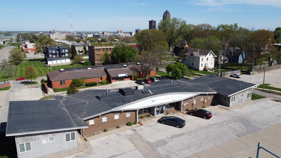 More Photos Of 945 19th St, Des Moines Medical For Sale