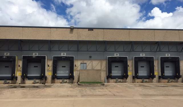 More Photos Of 2214 Braker Ln, Austin Distribution For Lease