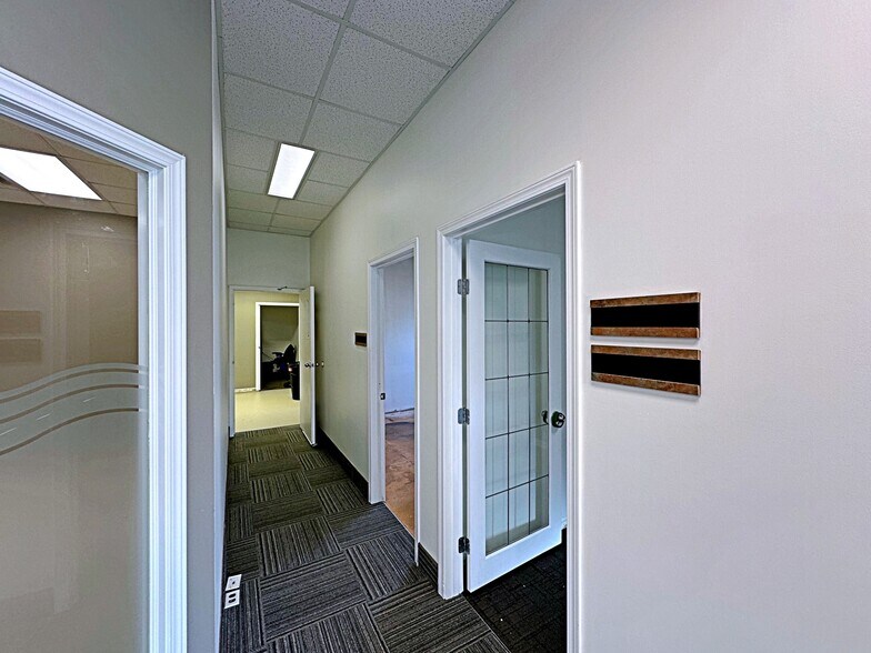 More Photos Of 195 Mackay Cres, Fort McMurray Warehouse For Sale