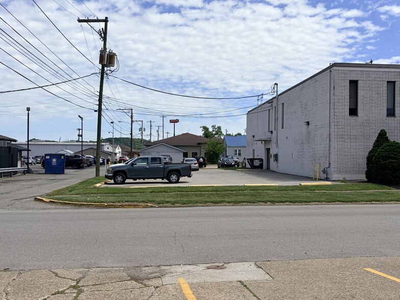 More Photos Of 501 2nd Ave, Charleston Office For Lease