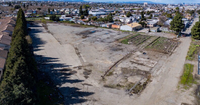 More Photos Of 10901 Russet St, Oakland Land For Sale