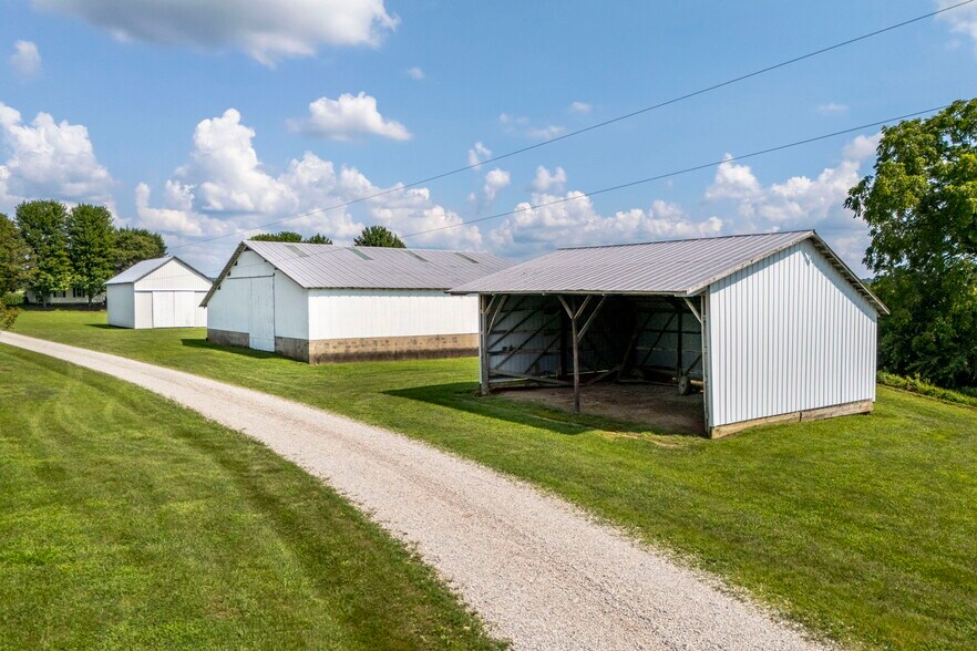 More Photos Of 29614 Tarlton Adelphi Rd, Laurelville Hospitality For Sale