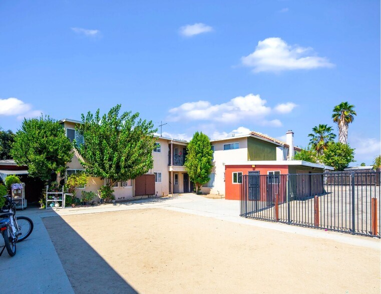 More Photos Of 1072 W Wilson St, Pomona Apartments For Sale
