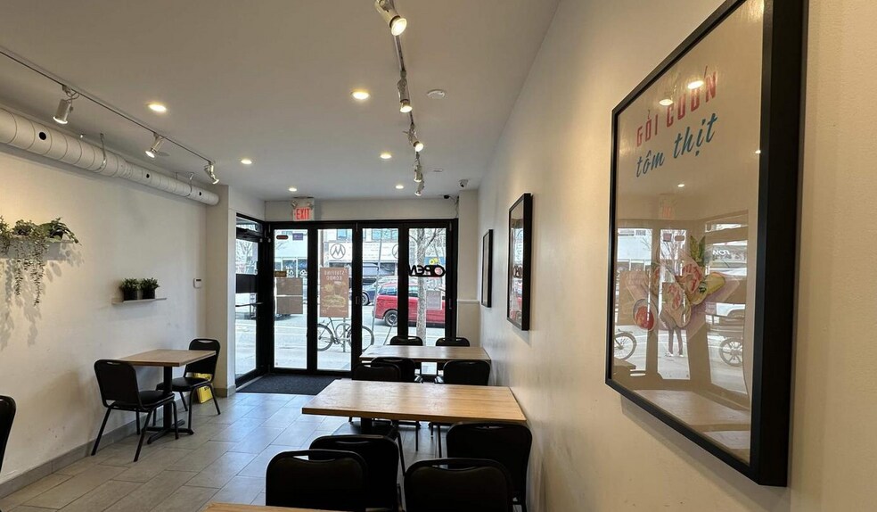 More Photos Of 467 Danforth Ave, Toronto Storefront Retail Residential For Sale