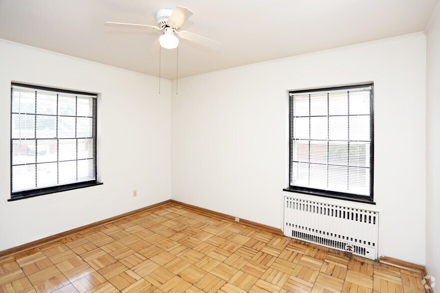 More Photos Of 3333 Grand Ave, Des Moines Apartments For Sale