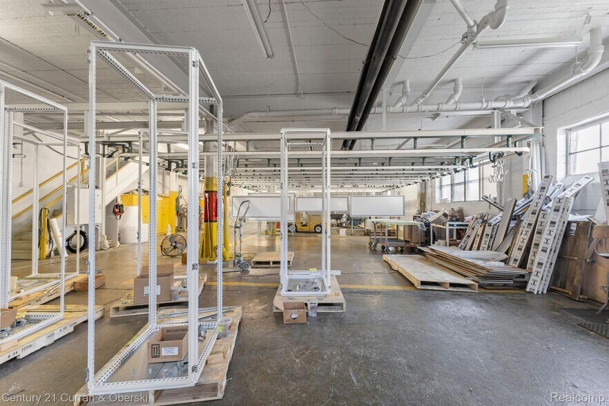 More Photos Of 12357 E Eight Mile Rd, Warren Warehouse For Sale