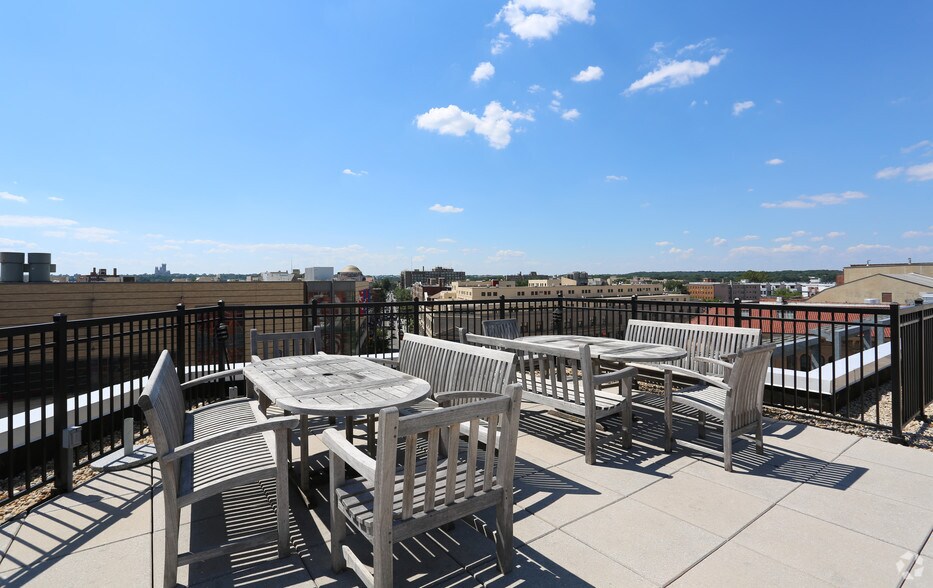 More Photos Of 1375 Kenyon St NW, Washington Apartments For Lease