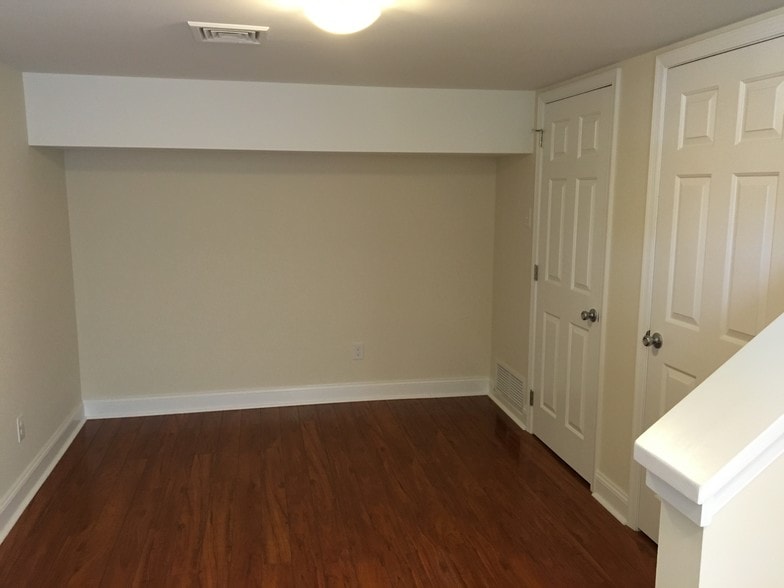More Photos Of 901 Conestoga Rd, Bryn Mawr Storefront Retail Residential For Lease