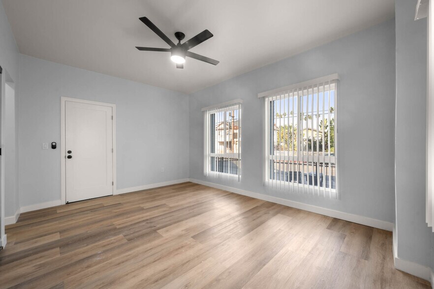 More Photos Of 4309 S Main St, Los Angeles Apartments For Sale