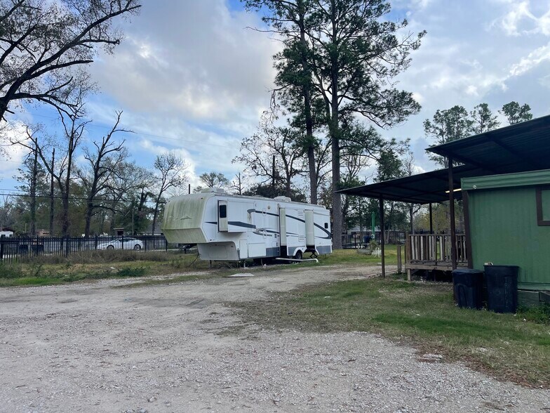 More Photos Of 7535 Nodding Pines Ln, Houston Manufactured Housing Mobile Home Park For Sale