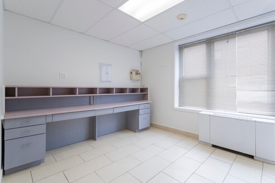 More Photos Of 1835 N 19th Ave, Melrose Park Medical For Lease