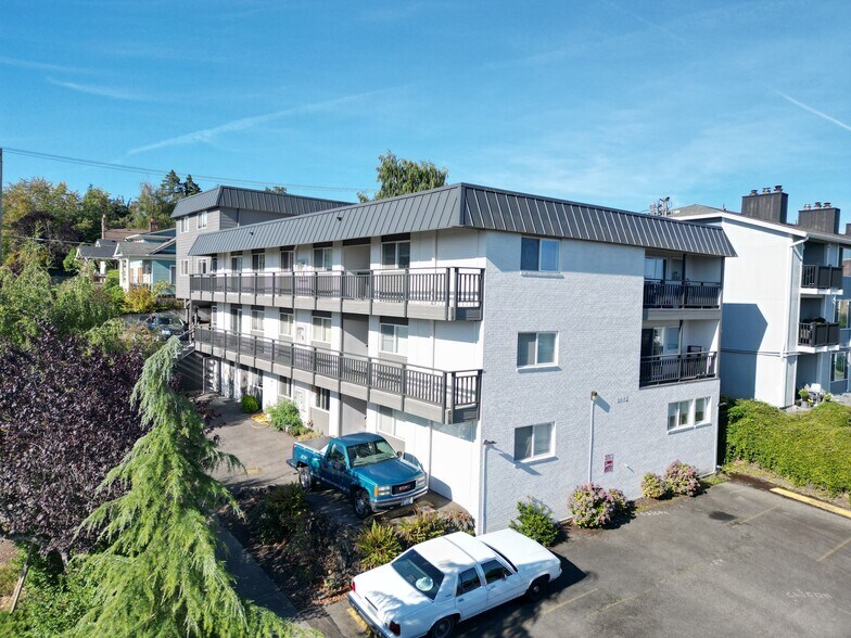 More Photos Of 1002 N J St, Tacoma Apartments For Sale