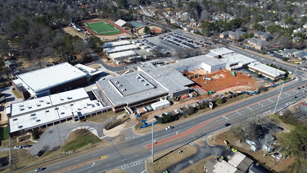 More Photos Of 2440 Sandy Plains Rd, Marietta Office For Sale
