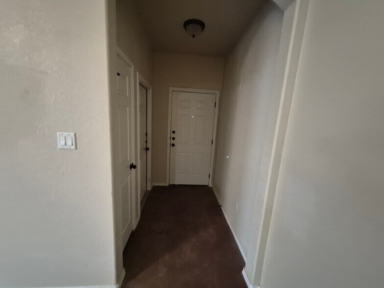 More Photos Of 698 Saengerhalle Rd, New Braunfels Apartments For Sale