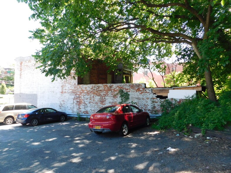 More Photos Of 60-62 Sheridan Ave, Albany Office For Sale