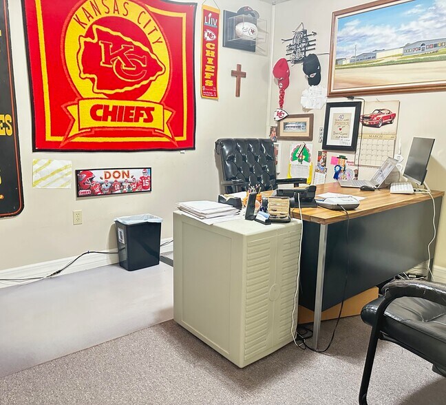 More Photos Of 3460 US Highway 92 E, Lakeland Freestanding For Sale
