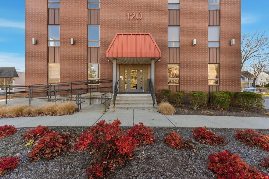 More Photos Of 120 N Main St, Attleboro Medical For Sale