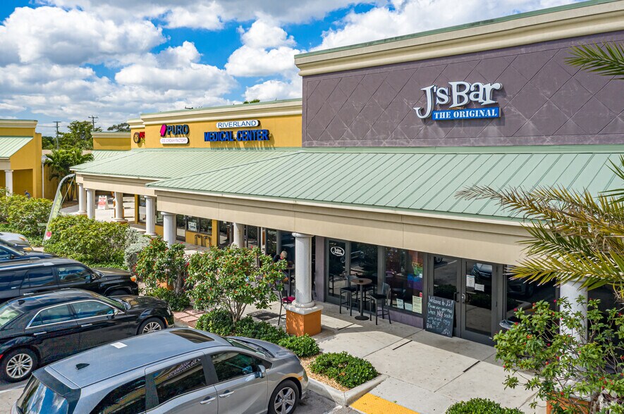 More Photos Of 2758 Davie Blvd, Fort Lauderdale Unknown For Lease