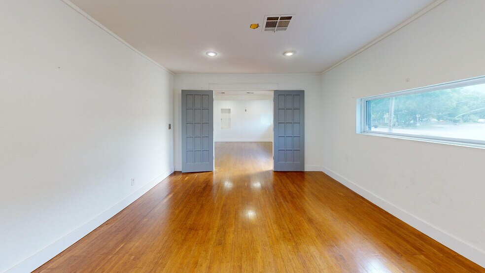 More Photos Of 3480 Barrancas Ave, Pensacola Freestanding For Lease