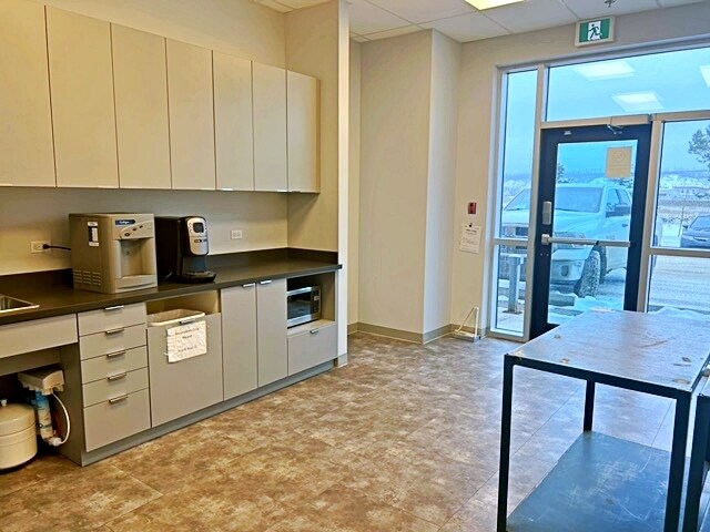 More Photos Of 885 Memorial Dr, Wood Buffalo Warehouse For Lease