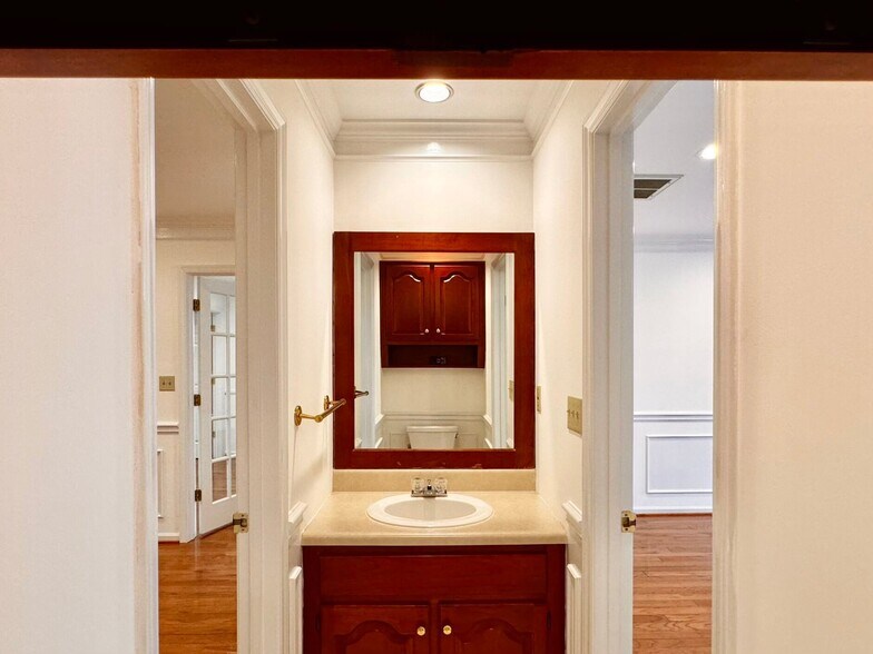 More Photos Of 2820 Hydraulic Rd, Charlottesville Apartments For Lease