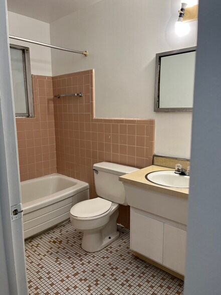 More Photos Of 10311 Cadieux Rd, Detroit Apartments For Sale