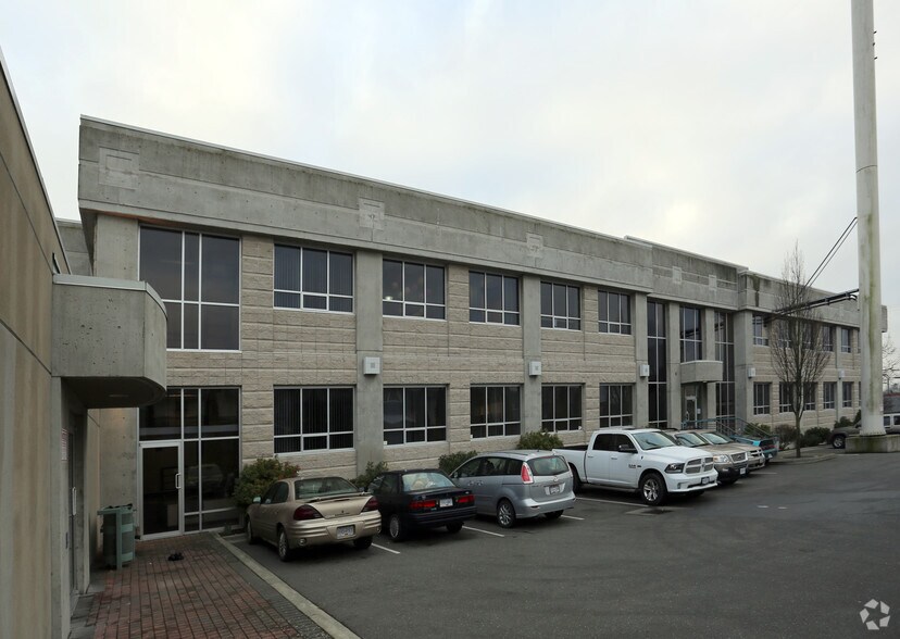 More Photos Of 2750 Quadra St, Victoria Office For Lease