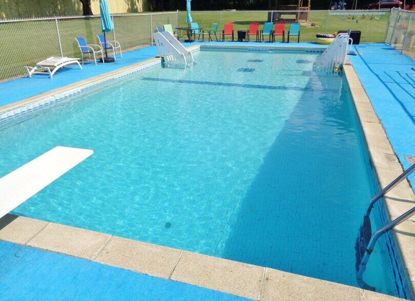 More Photos Of 4911 N Bend Rd, Cincinnati Office Residential For Sale