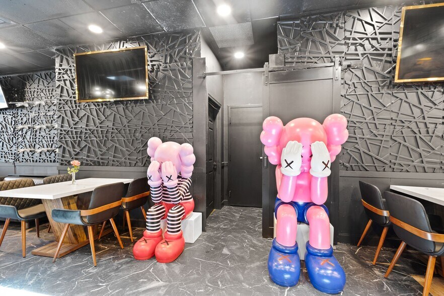 More Photos Of 246 Mulberry St, Newark Storefront For Sale